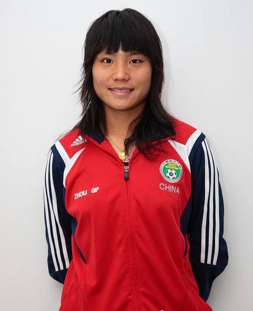 泰州队女主帅所住小区挂出庆祝横幅 英雄归来受热捧