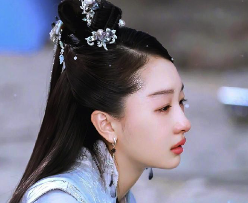 周冬雨张雅钦时隔4年居然还有售后 网友：期待两人以后能多多合作