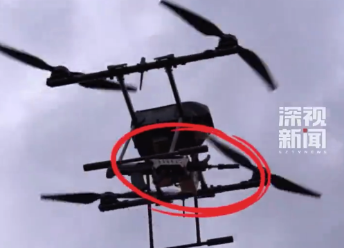 无人机开启射击模式，空中火力初现！