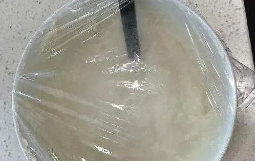 和面用错水，葱饼硬如石！老板教我一招，柔软又香脆