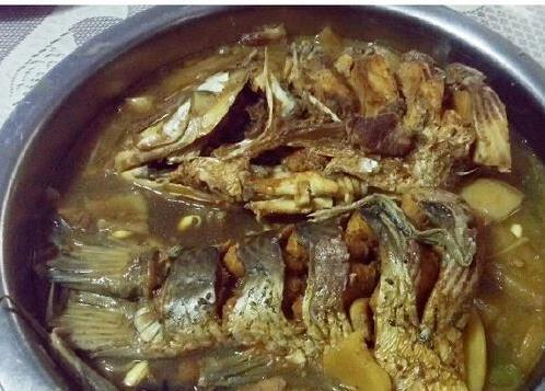 酸菜鱼腥味重？别加酱改用啤酒，3步做出鲜嫩大餐