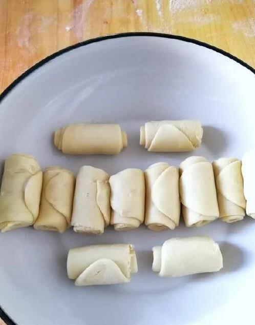 电饼铛做红薯馅饼,3步酥到掉渣,邻居抢着要方子!