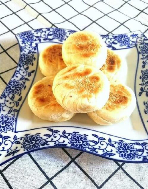 电饼铛做红薯馅饼,3步酥到掉渣,邻居抢着要方子!