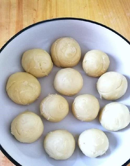 电饼铛做红薯馅饼,3步酥到掉渣,邻居抢着要方子!