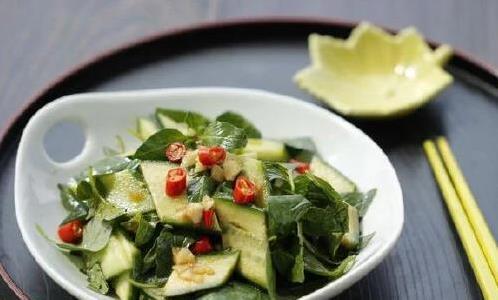 黄瓜加它一拌秒变美味,10分钟上桌,孩子吃完更健康
