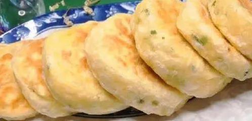 一把葱一斤面不揉面，做出软香饼，凉一周还好吃？