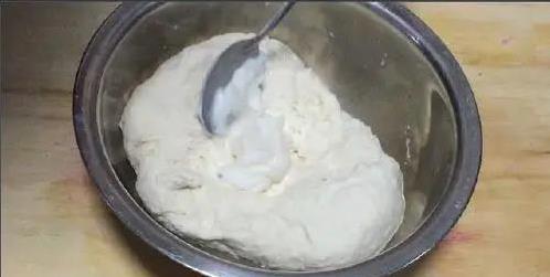 火龙果变身香软馒头，挑食娃抢着吃，你家也能做？