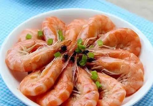3分钟搞定白灼虾，鲜甜爆棚，懒人也能变大厨？