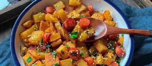 家常土豆秒变神仙菜，3种做法香翻全家，你最爱哪款？