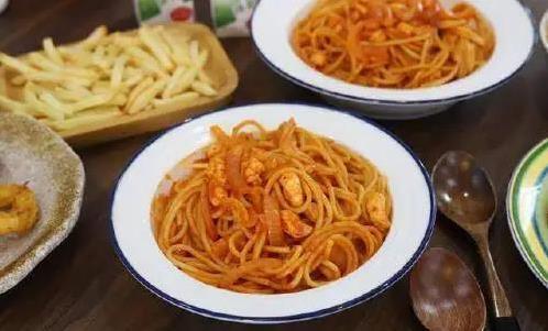孩子抢着吃意大利面，10分钟做一盘，味道不输西餐厅