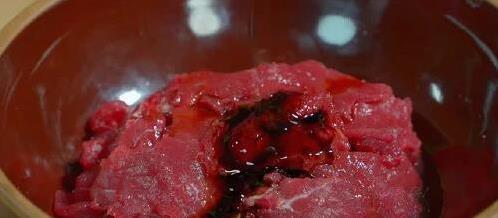 10分钟学会香菜牛肉，家常做法超简单，鲜香滑嫩全家抢着吃