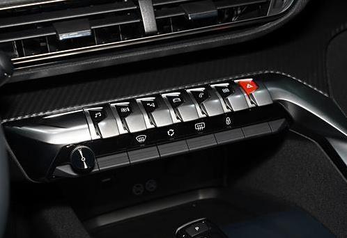 标致4008颜值爆表，开起来爽，30万内最好SUV？