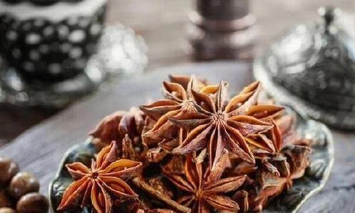 羊肉汤别乱加料，2种禁放3种必加，鲜美不膻全家夸