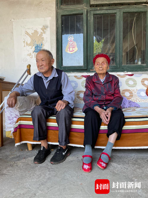 成都122岁长寿老人朱郑氏离世：走得安详 没有病痛 一组照片回顾这位老人