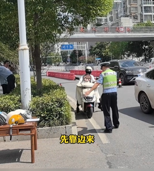 “我要举报我妈妈！”萌娃一句“告状”让妈妈惭愧......