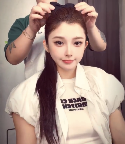 吴艳妮回归长发：多做让自己快乐的决定