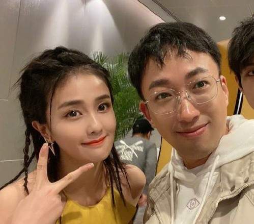 白鹿为过往不当言论发文道歉，感谢大家的批评，称会严格约束自己