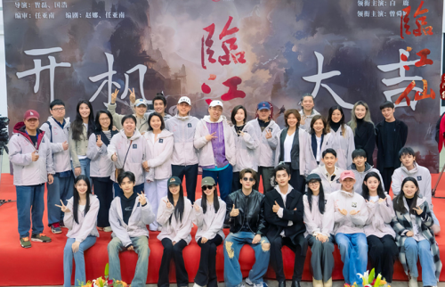 新加坡演员孙政进军中国市场 签约欢娱影视解锁全新体验