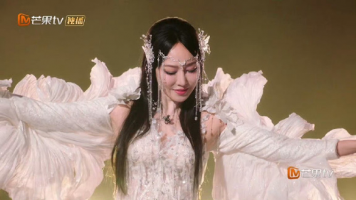 《新说唱2024》女神帮唱嘉宾公开,萨顶顶助阵被质疑?