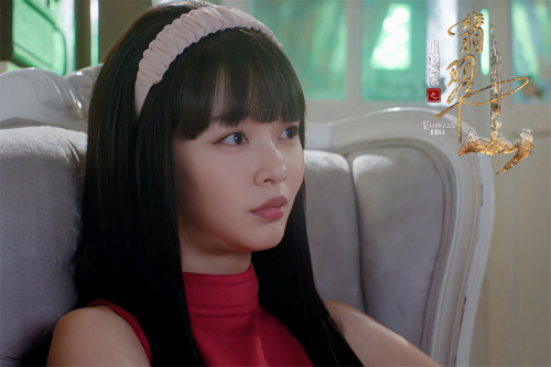 新加坡年度大戏《小娘惹之翡翠山》播出 黄暄婷演绎反派进化论