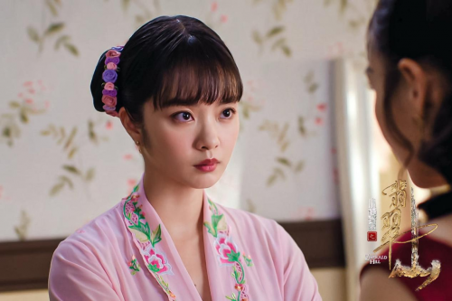 《小娘惹之翡翠山》热播 黄暄婷成恶女面具下的清醒者