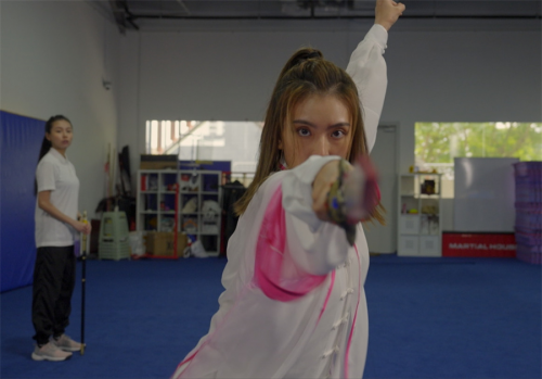 新加坡奇幻新剧《带剑女孩》热播中 洪凌、许瑞奇都市行侠仗义