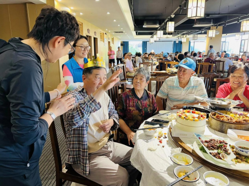 以定制家庭旅游破解众口难调，幸福世家旅行社重塑全家出游温情时刻