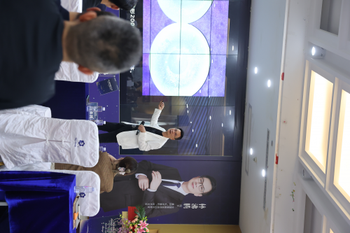 两连台隆胸手术直播！福州海峡沸腾沟隆胸术全网实时教学