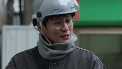 一向“艳压”别人的殷桃，这一次，被章若楠“狠狠”上了一课