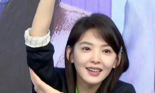 一向“艳压”别人的殷桃，这一次，被章若楠“狠狠”上了一课