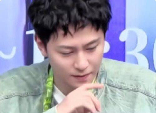 一向“艳压”别人的殷桃，这一次，被章若楠“狠狠”上了一课