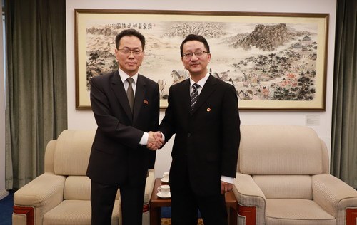 外交部亚洲司司长刘劲松会见朝鲜驻华使馆公使