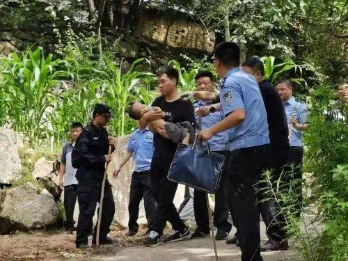 陕西2岁走失男童被找回，严厉打击人贩子！