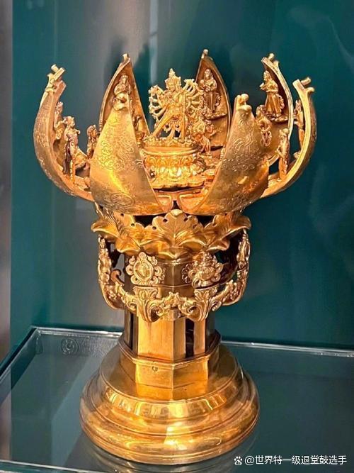 英国一博物馆鼓励游客触摸中国文物 文物保护引质疑