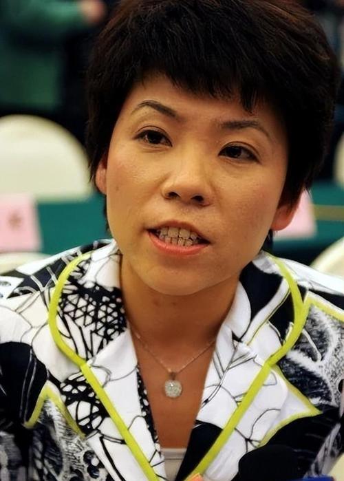从18个世界冠军到剑桥博士，邓亚萍：疼痛是我的勋章