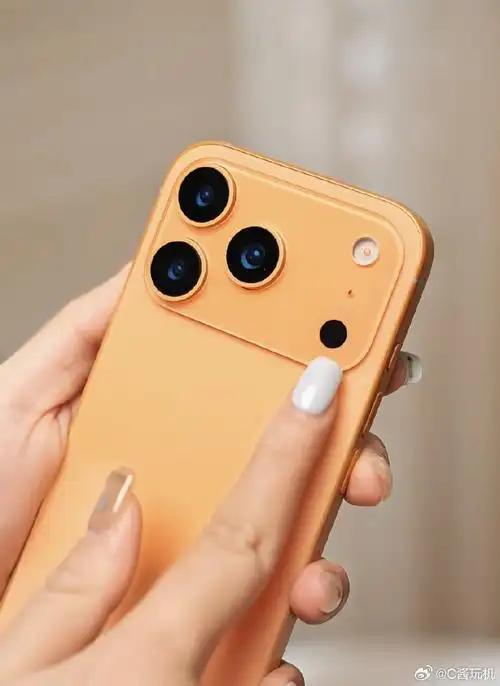 一般人hold不住橙色iPhone 设计翻车还是另有所图？