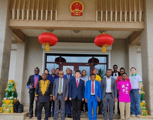 喀麦隆国防武官称赞人类命运共同体!