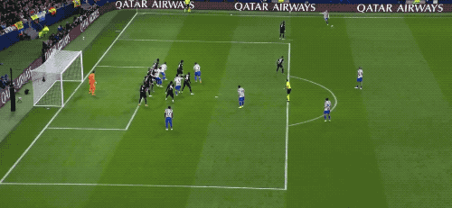 欧冠强强对决：门将后卫轮番送大礼 15分钟连丢3球 8亿豪门2-5崩盘 热刺惨败马竞