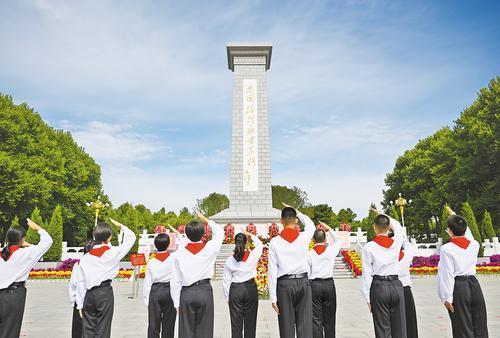 华北军区烈士陵园展开红色寻访活动