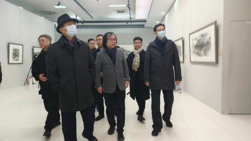 中国国家画院开展当代八大名家焦墨山水——专访荣宝斋画院院长唐辉：我的画没根据(图6)