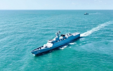 海军某护卫舰支队舰艇编队训练