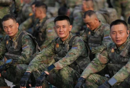刷屏全网的“最帅兵哥”，是他！