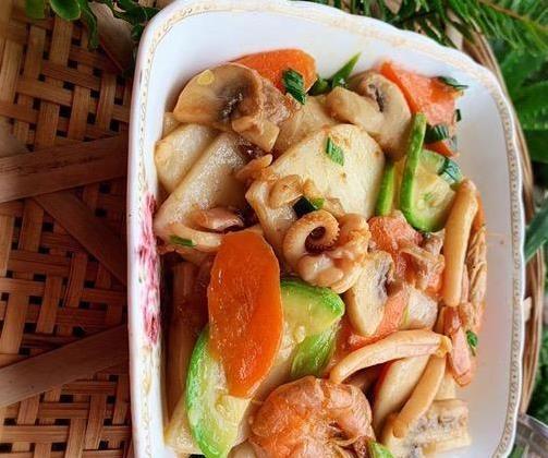 云南饵块火爆全网，简单一炒秒杀年糕，你敢试吗？