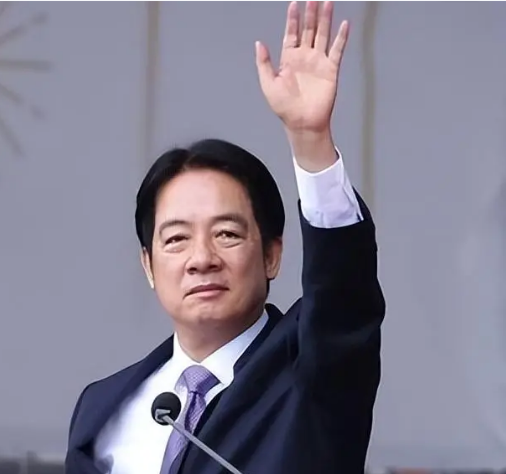 黄国昌批赖清德是“三不领导人” 弹劾程序启动