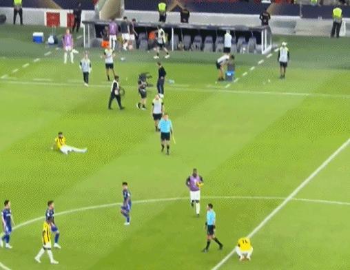 曝马宁遭亚足联重罚！被终止执法亚冠：2争议判罚致沙特巨头出局 误判引发争议