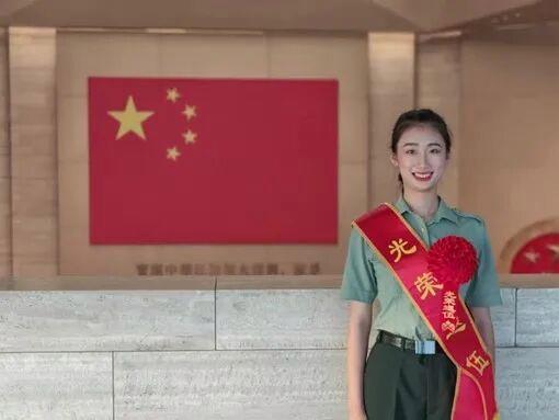 英姿飒爽！九三阅兵方队中，日照这位大三学生叫赵雨欣！ 铿锵步伐踏响青春强音