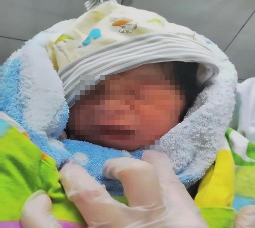 小幸運歷時21小時轉(zhuǎn)運到達北京 愛心接力拯救生命