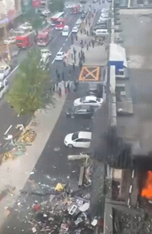 现场：沈阳一推拿理疗店发生爆燃一人受伤