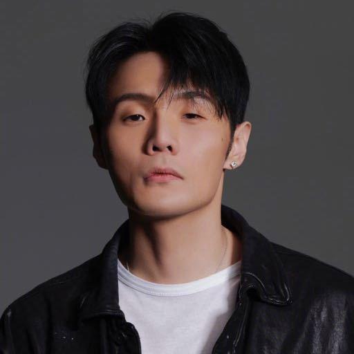 业内谈单依纯是否知情李白授权细节 版权争议引发热议