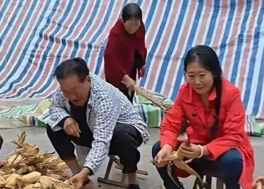 仨妯娌加起来227岁组团养老 晚年生活新典范